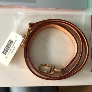Louis Vuitton handbag strap